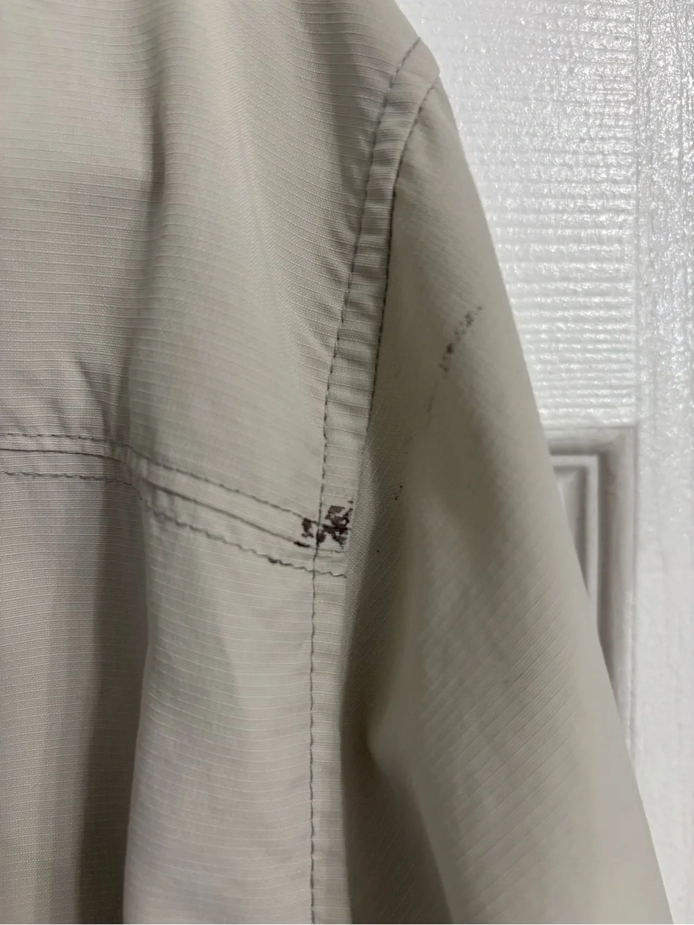 Kuhl Men's Lightweight Button-Front Utility Shirt Light Beige Large Outdoor